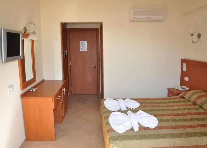 贝德尼兹别墅酒店 3* 厄吕代尼兹